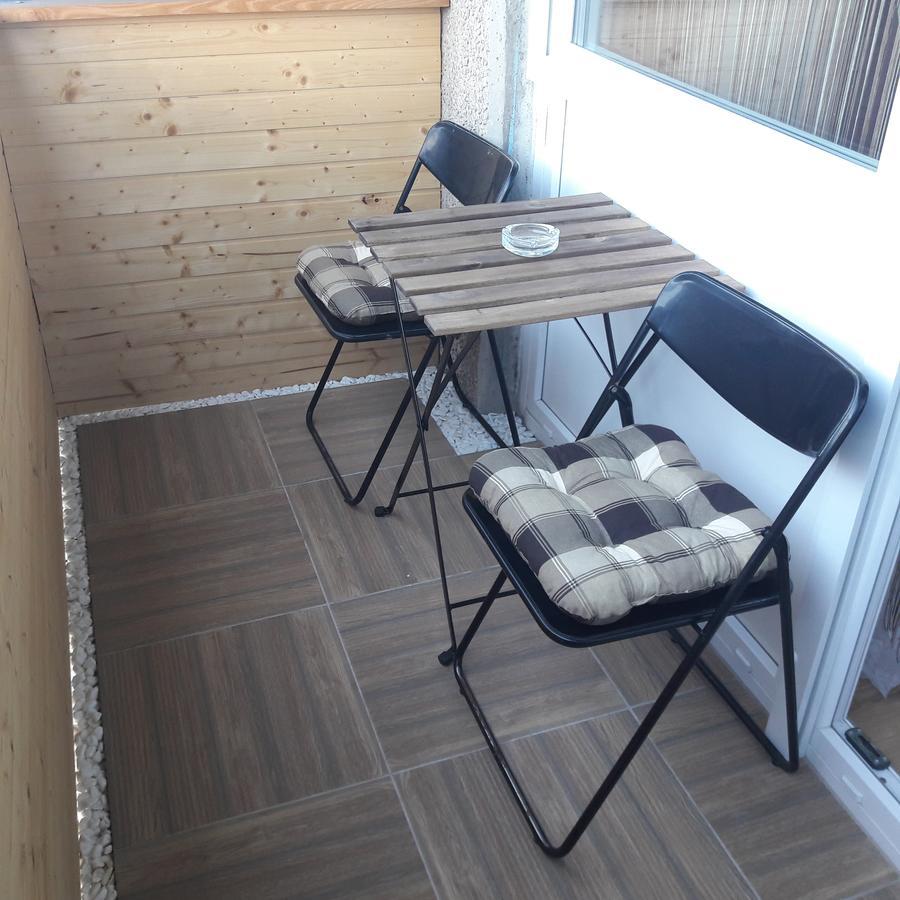 Studio 18 Apartman Kazincbarcika Exterior photo