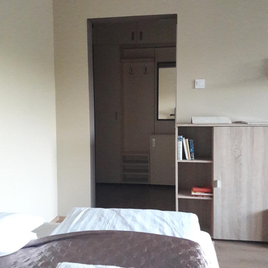 Studio 18 Apartman Kazincbarcika Exterior photo